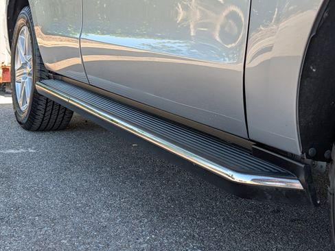 Used 2020 Ford Expedition XLT w/ Equipment Group 202A RWD image 13