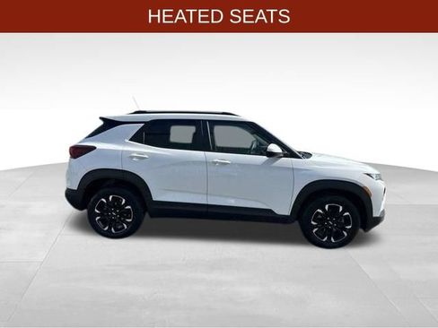 Used 2023 Chevrolet TrailBlazer LT FWD image 8