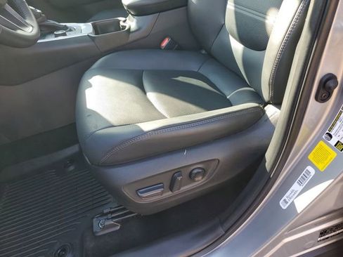 Used 2024 Toyota RAV4 Limited image 21