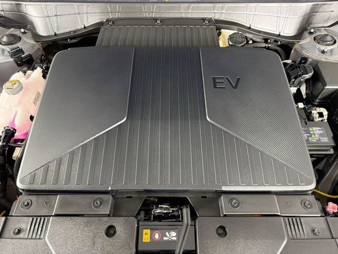 Used 2024 Hyundai Kona SE FWD image 27