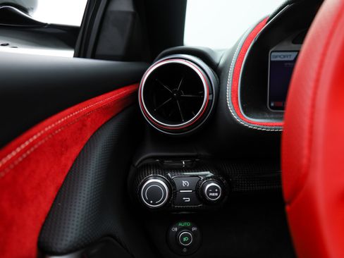 Certified 2022 Ferrari 812 GTS RWD image 38