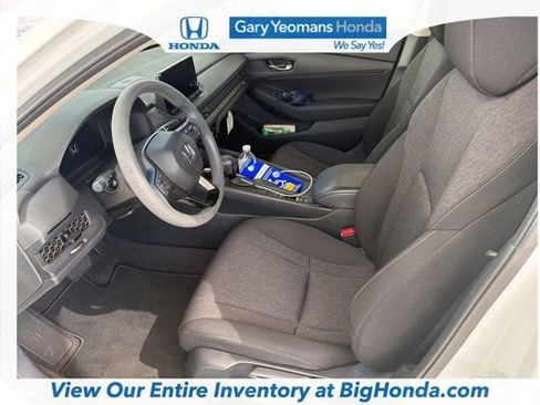 Used 2023 Honda Accord LX image 10