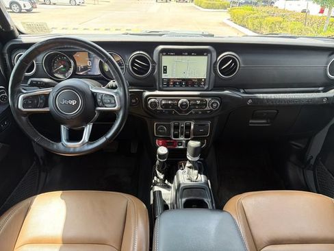 Used 2021 Jeep Wrangler Unlimited Rubicon 4xe w/ Steel Bumper Group AWD/4WD image 9