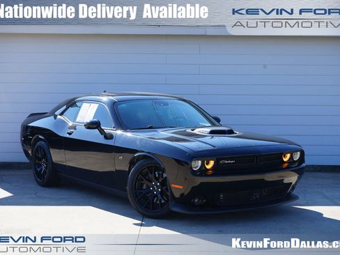Used 2016 Dodge Challenger R/T Scat Pack image 1