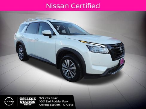 Certified 2023 Nissan Pathfinder SL w/ Black Appearance Package image 1