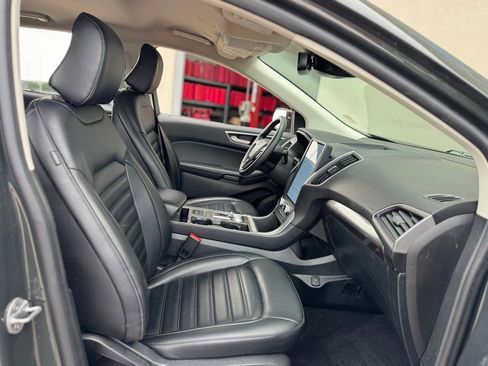 Used 2024 Ford Edge SEL w/ Convenience Package image 28