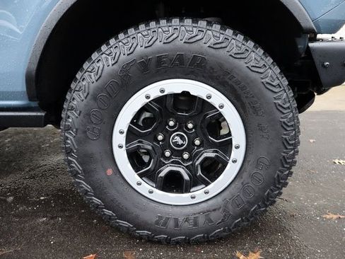 Used 2024 Ford Bronco Badlands w/ Sasquatch Package image 16