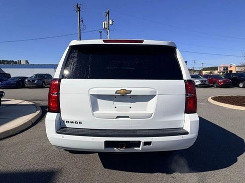 Used 2018 Chevrolet Tahoe LS RWD image 3