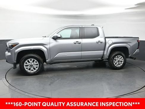 Used 2026 Toyota Tacoma SR5 AWD/4WD image 2