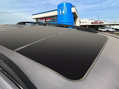 New 2025 Honda Pilot Touring image 15