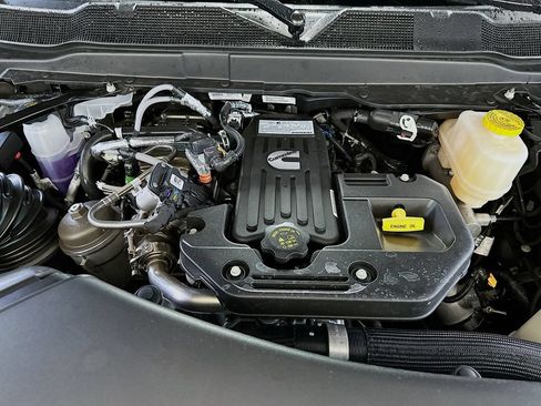 New 2026 RAM 5500 Tradesman AWD/4WD image 17
