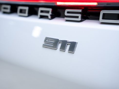 Used 2020 Porsche 911 Carrera image 31