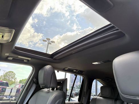 Used 2024 Lexus LX 600 4WD w/ Appearance Package image 23
