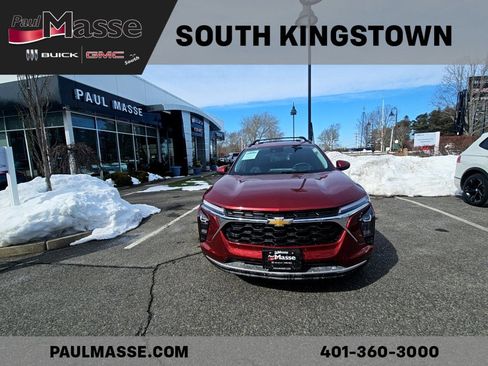 Certified 2024 Chevrolet Trax LT w/ Driver Confidence Package image 15