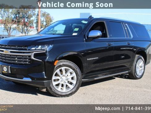 Used 2024 Chevrolet Suburban Premier image 8