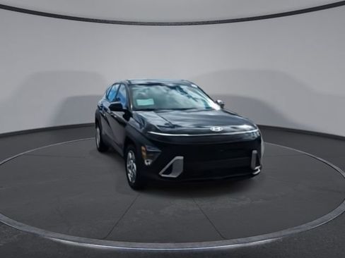 New 2026 Hyundai Kona SE image 3