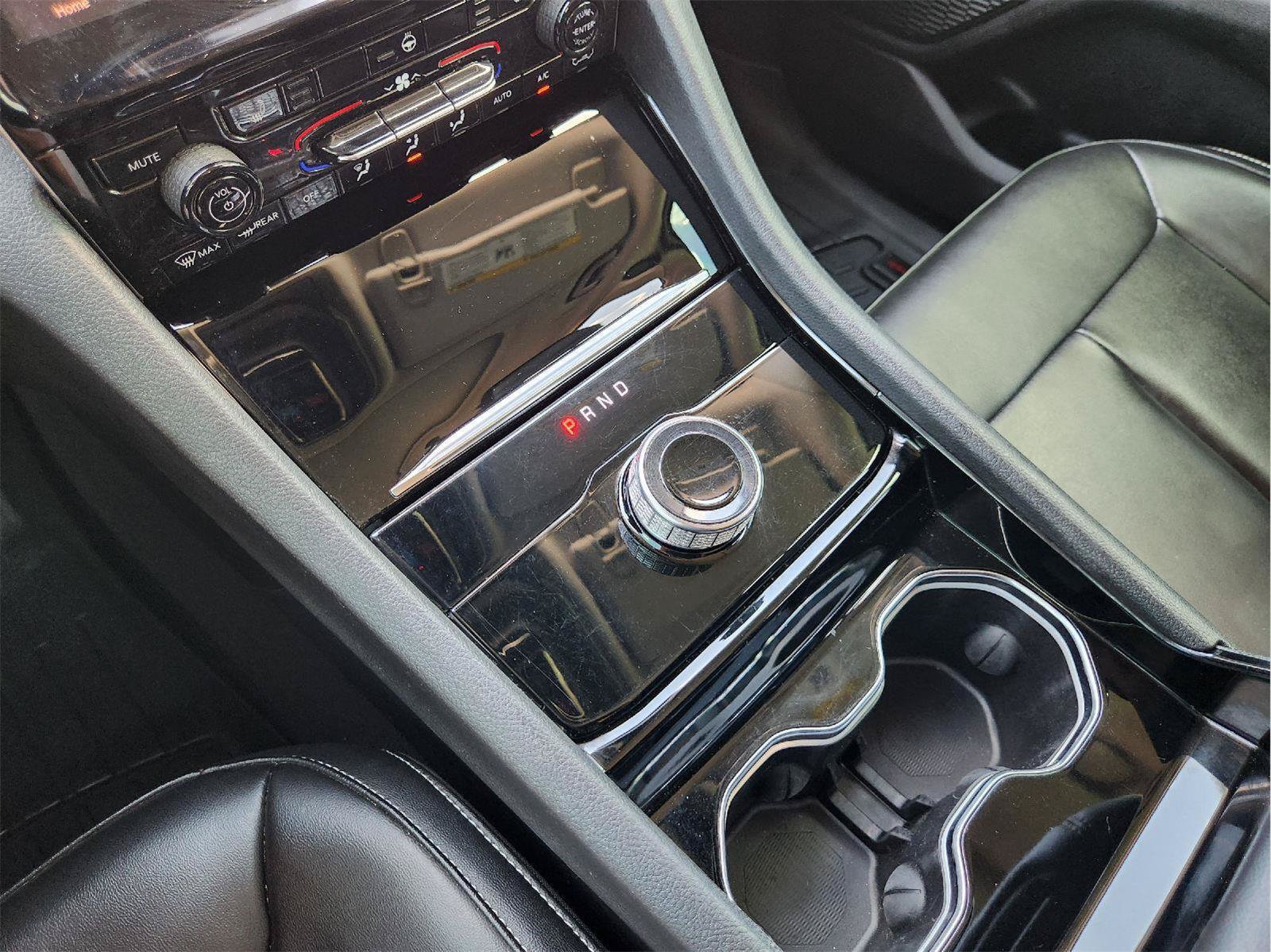 Used 2023 Jeep Grand Cherokee L Limited RWD image 19