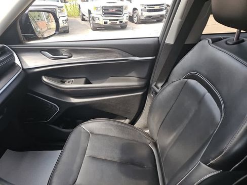 Used 2021 Jeep Grand Cherokee L Limited image 25