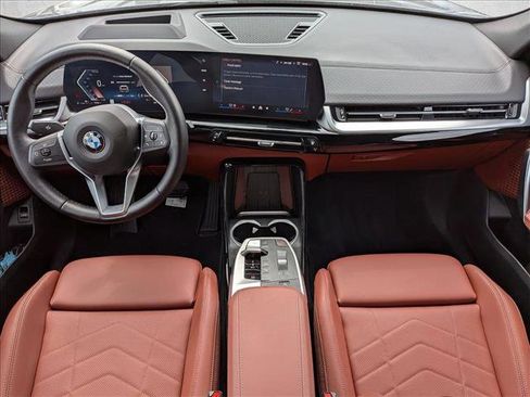 Used 2026 BMW X2 xDrive28i AWD/4WD image 18