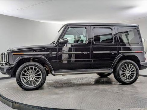 Used 2019 Mercedes-Benz G 550 w/ Exclusive Interior Package image 3