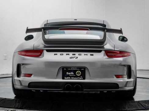Used 2015 Porsche 911 GT3 RWD image 12