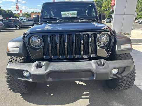 Used 2021 Jeep Wrangler Sport AWD/4WD image 3