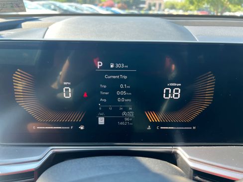 Certified 2025 Kia Sorento S image 23