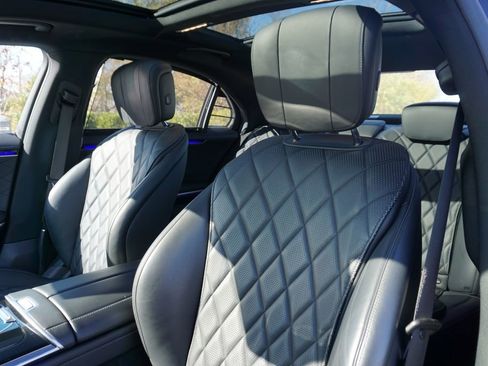 Certified 2022 Mercedes-Benz S 500 4MATIC image 11