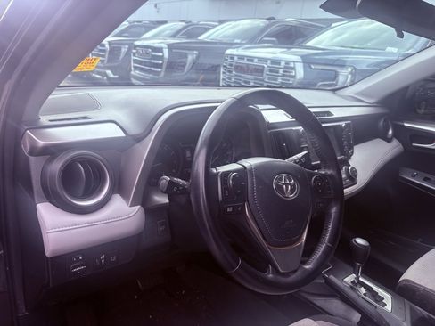 Used 2017 Toyota RAV4 XLE image 11