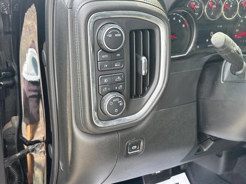 Used 2020 Chevrolet Silverado 1500 RST w/ True North Edition AWD/4WD image 27