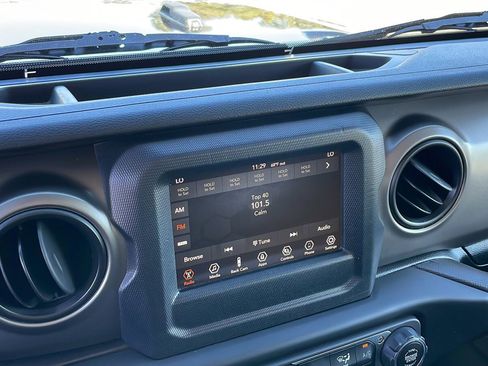 Certified 2021 Jeep Wrangler Unlimited Sport image 18