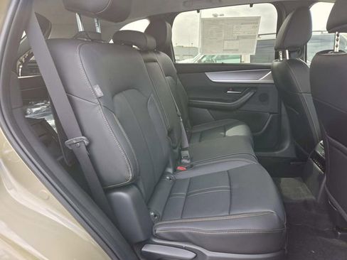 New 2025 MAZDA CX-70 3.3 Turbo w/ Preferred Package image 12