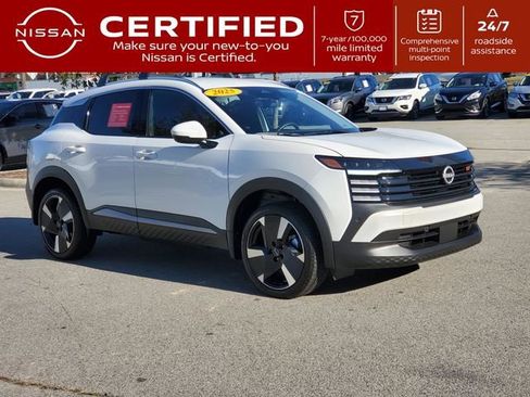 Certified 2025 Nissan Kicks SR image 1