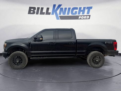 Used 2020 Ford F250 Lariat image 2