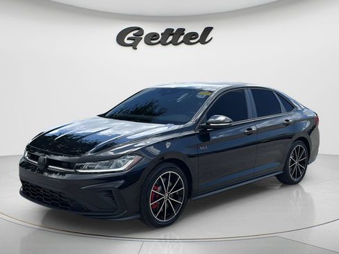 Used 2025 Volkswagen Jetta GLI Autobahn FWD image 1