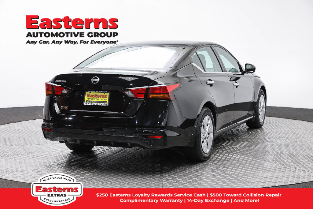 Used 2023 Nissan Altima 2.5 S FWD image 6