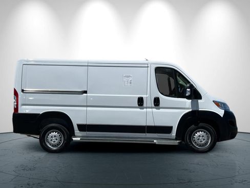 Used 2025 RAM ProMaster 2500 w/ U-Haul Equipment Group FWD image 3