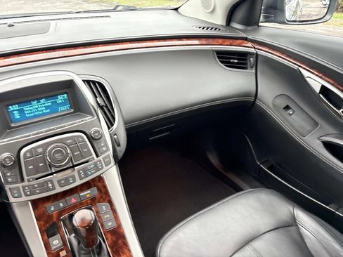 Used 2012 Buick LaCrosse Premium image 12