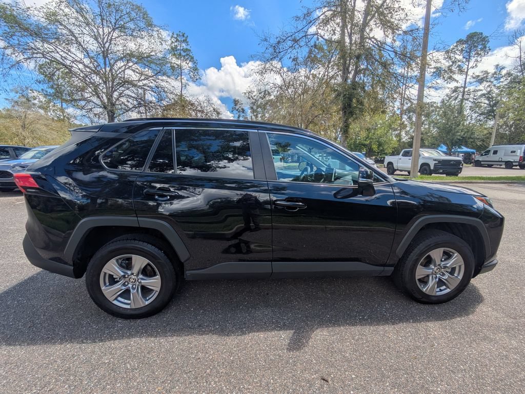 Used 2025 Toyota RAV4 XLE FWD image 3