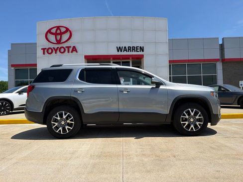Used 2023 GMC Acadia SLE w/ Driver Convenience Package AWD/4WD image 3
