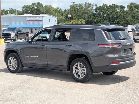 Used 2025 Jeep Grand Cherokee L Laredo AWD/4WD image 7
