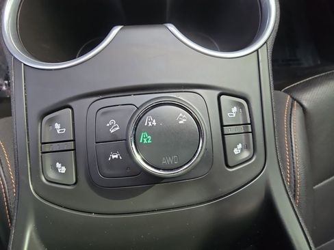 Used 2021 GMC Terrain SLT image 23