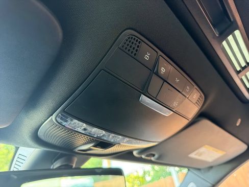Used 2019 Mercedes-Benz C 300 Sedan image 27