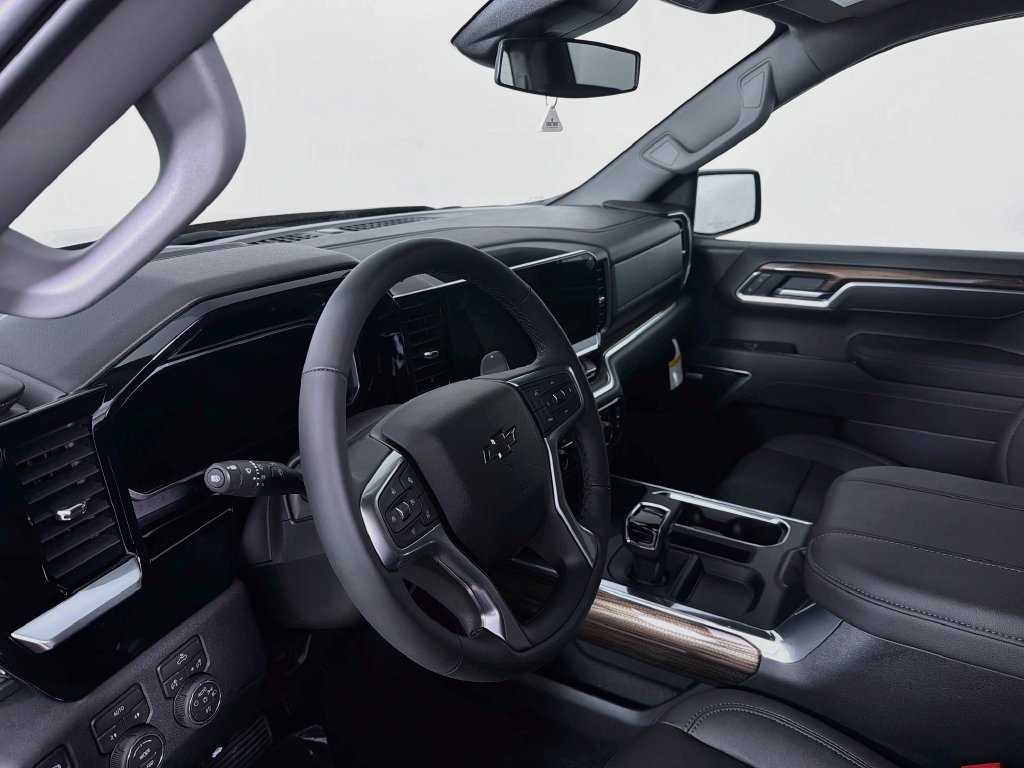 New 2026 Chevrolet Silverado 1500 RST w/ Convenience Package II AWD/4WD image 6