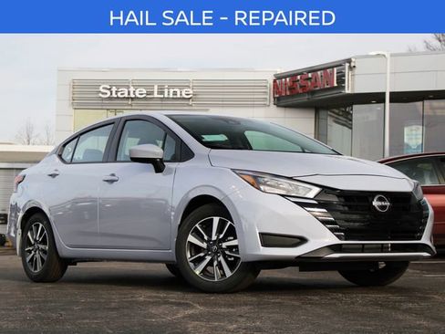 New 2025 Nissan Versa SV w/ Trunk Package FWD image 1