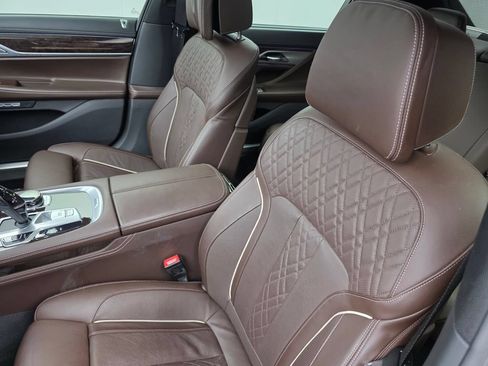 Used 2016 BMW 740i RWD image 11
