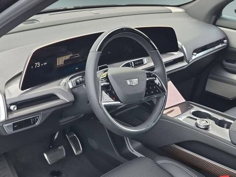 New 2027 Cadillac Vistiq Sport AWD/4WD image 9
