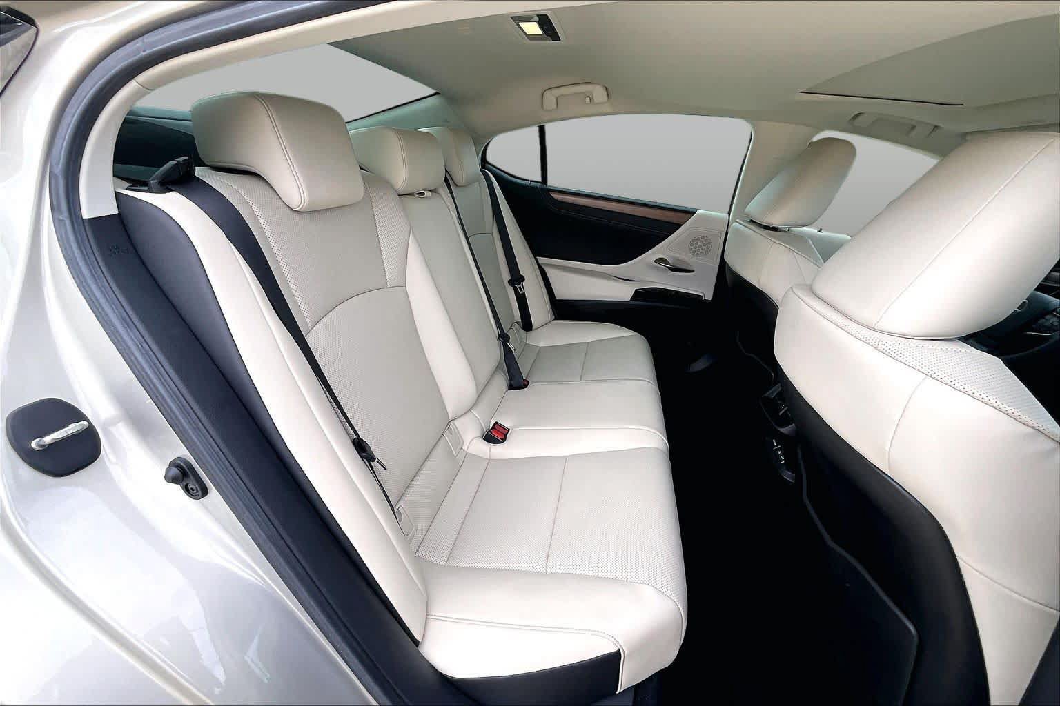 Used 2025 Lexus ES 350 w/ Premium Package FWD image 20