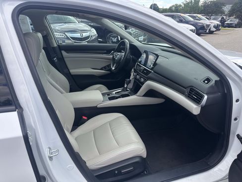 Used 2021 Honda Accord EX-L image 14