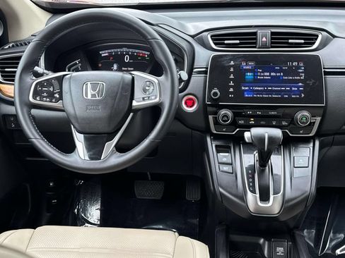 Used 2018 Honda CR-V Touring image 3